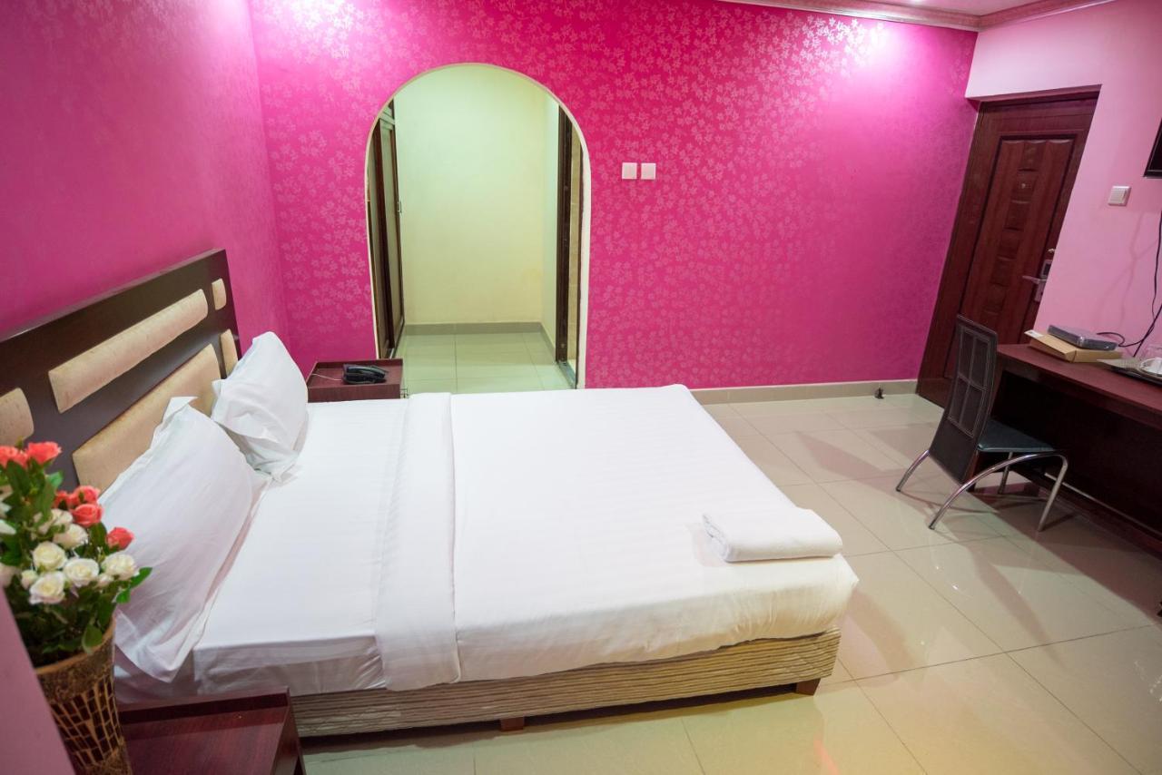 Euro Hotel And Apartments دار السلام المظهر الخارجي الصورة